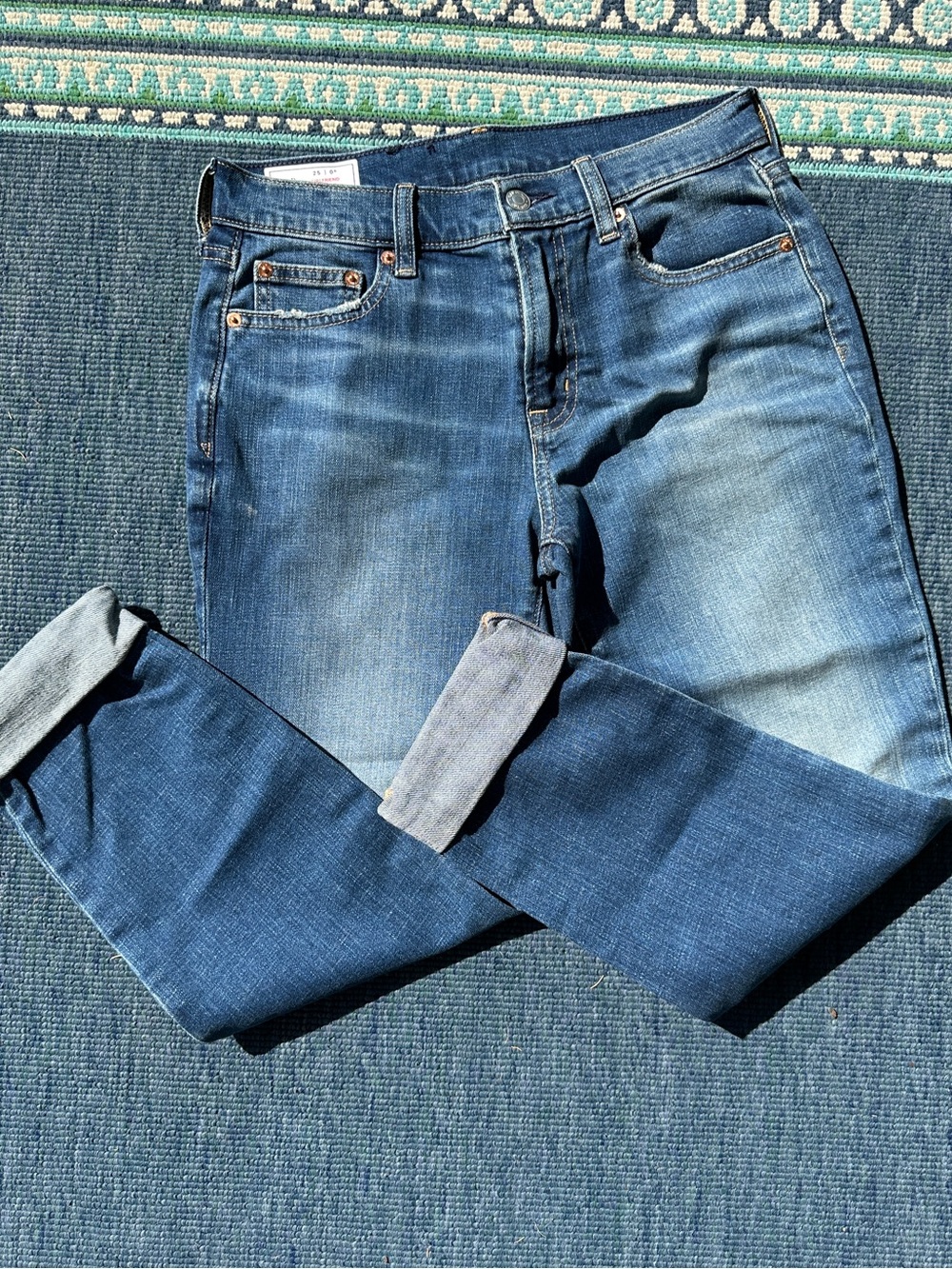 GAP Girlfriend mid rise dark indigo Blue Straight Jeans size 0/25 - Picture 3 of 12